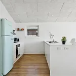 Casa vacanze 4 Bedroom Beautiful In Haarby Hårby