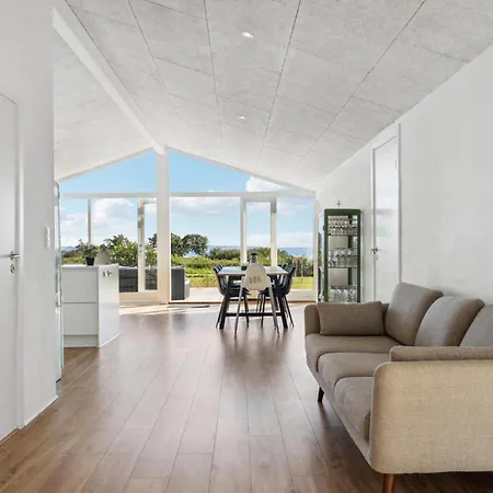 4 Bedroom Beautiful In Haarby * Hårby